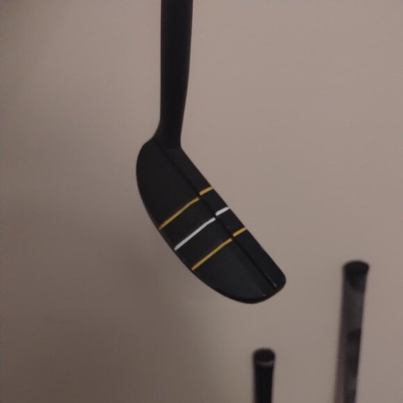 Northwestern - Golf Putter - Picture 2 of 4